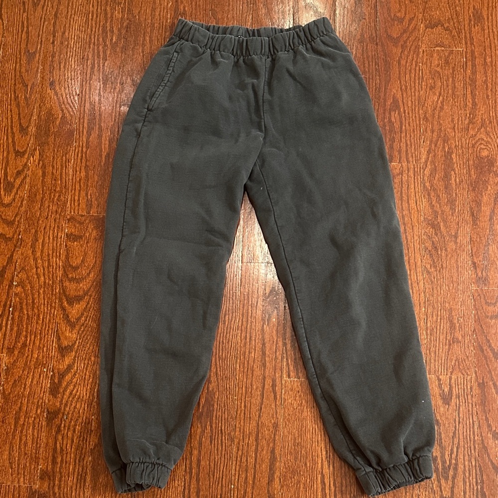Brandy Melville Black sweatpants elastic leg